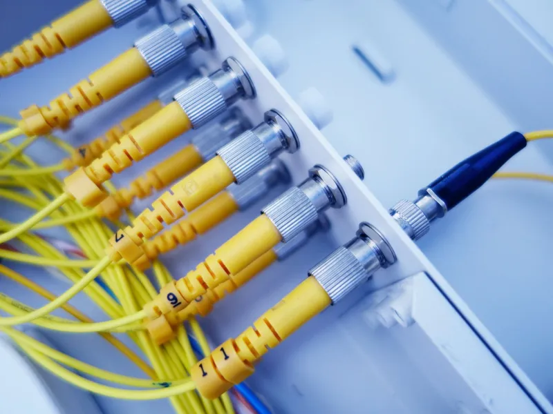 Slow Lane Britain: How Unreliable Broadband Speeds Are Quietly Killing Customer Conversions
